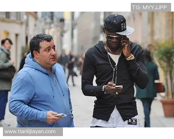 英国足球明星豪宅揭秘奢华生活背后的故事与设计风格 英国足球明星豪宅揭秘奢华生活背后的故事与设计风格