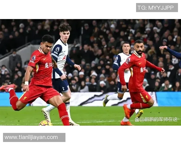 英超联赛的混血新星们如何在绿茵场上书写传奇故事 英超联赛的混血新星们如何在绿茵场上书写传奇故事