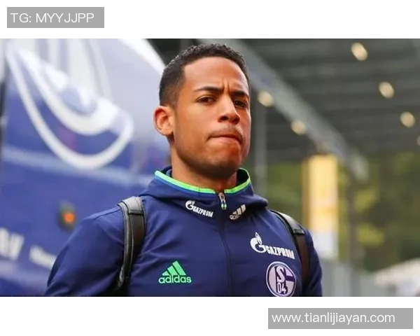 韩国足球明星安贞焕的传奇职业生涯与对足球的热爱之路 韩国足球明星安贞焕的传奇职业生涯与对足球的热爱之路